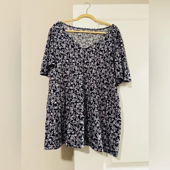 Lane Bryant Floral V-Neck Blouse - Black and White - Picture 7 of 8